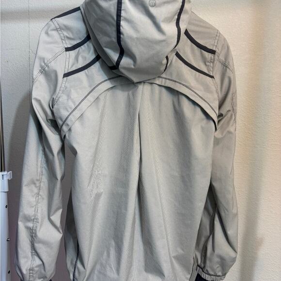 Lululemon Downtime Fitted Jacket Size 6 Black and White - Picture 5 of 10